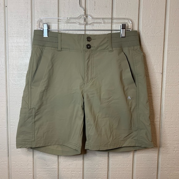 Basin + Range shorts, size 8. - Picture 1 of 5